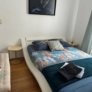  Apartment Guest Nearby Champs Elysees Frankreich