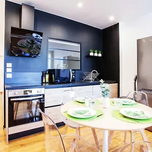 Apartment Legend - Le Laurent - Parking - Wifi - 24/7 - Cosy, Saint-Laurent-sur-Saone