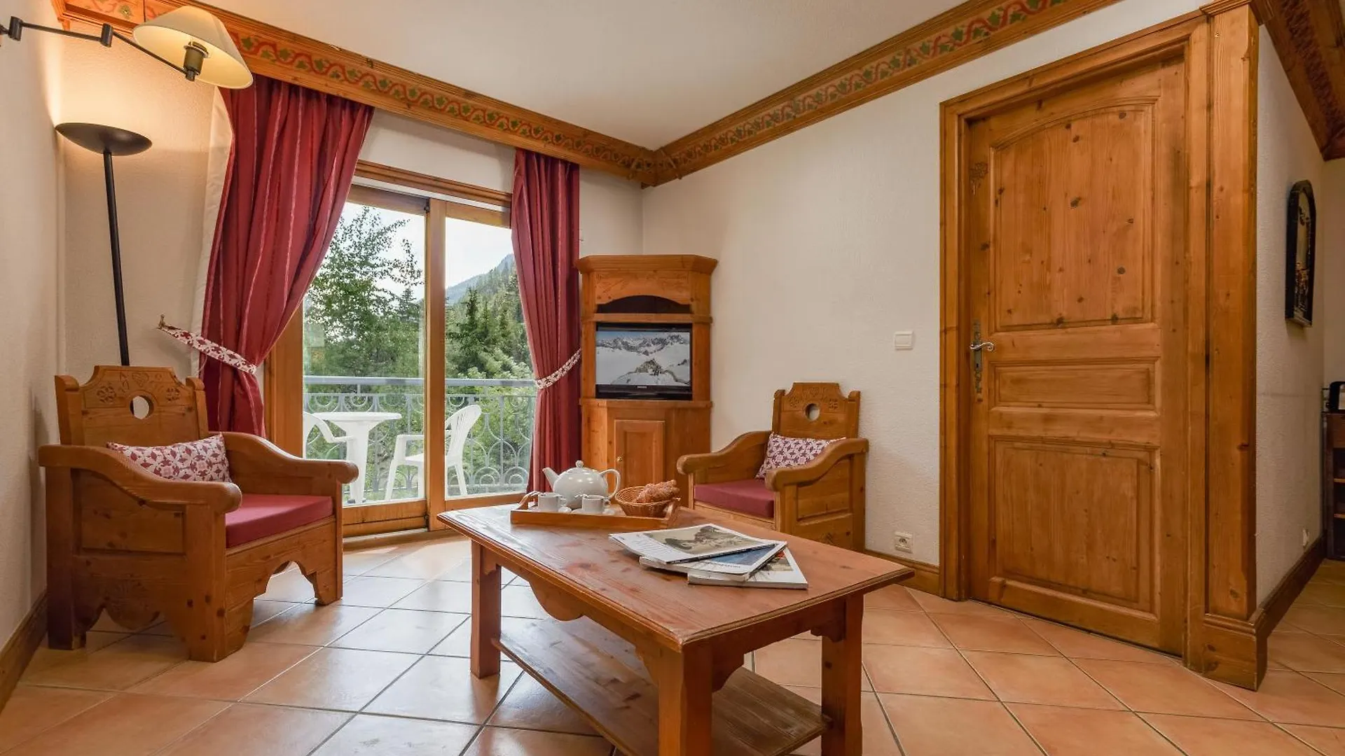 Residence Le Cristal Apartments - Happy Rentals Chamonix
