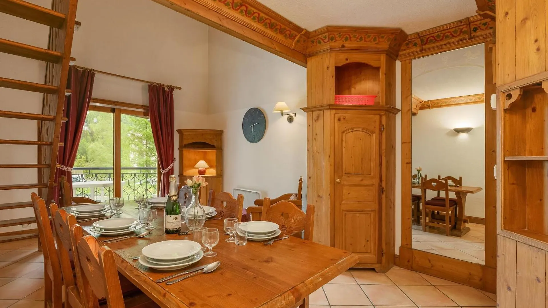 Residence Le Cristal Apartments - Happy Rentals Chamonix