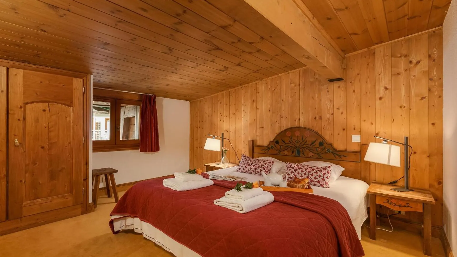 Residence Le Cristal Apartments - Happy Rentals Chamonix
