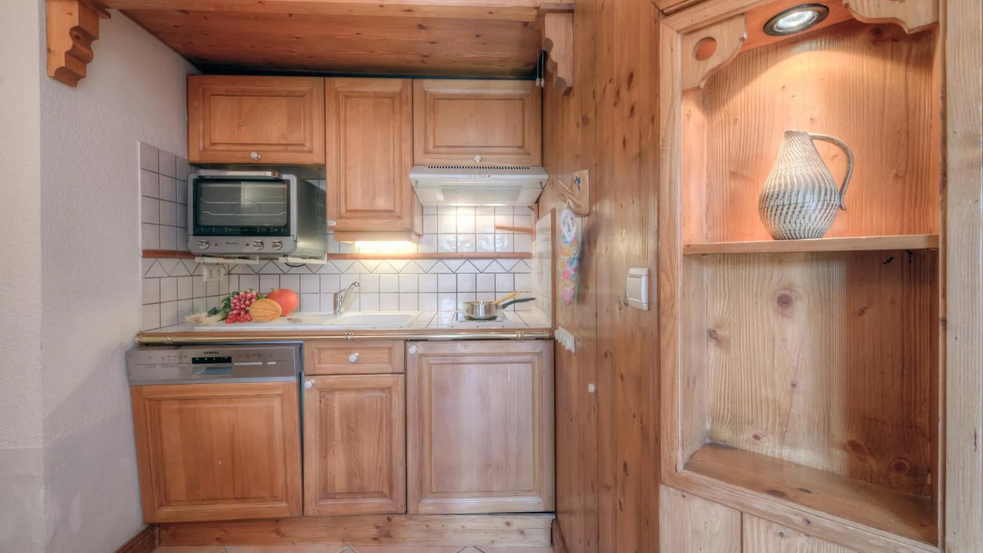 Residence Le Cristal Apartments - Happy Rentals Chamonix