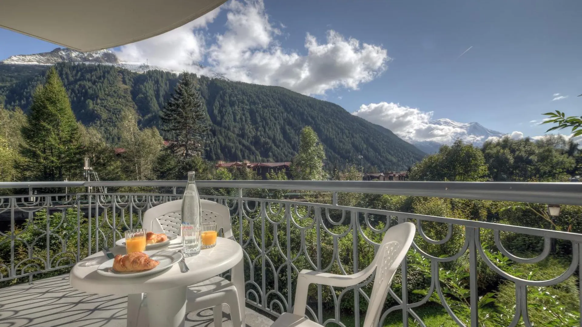 Residence Le Cristal Apartments - Happy Rentals Chamonix